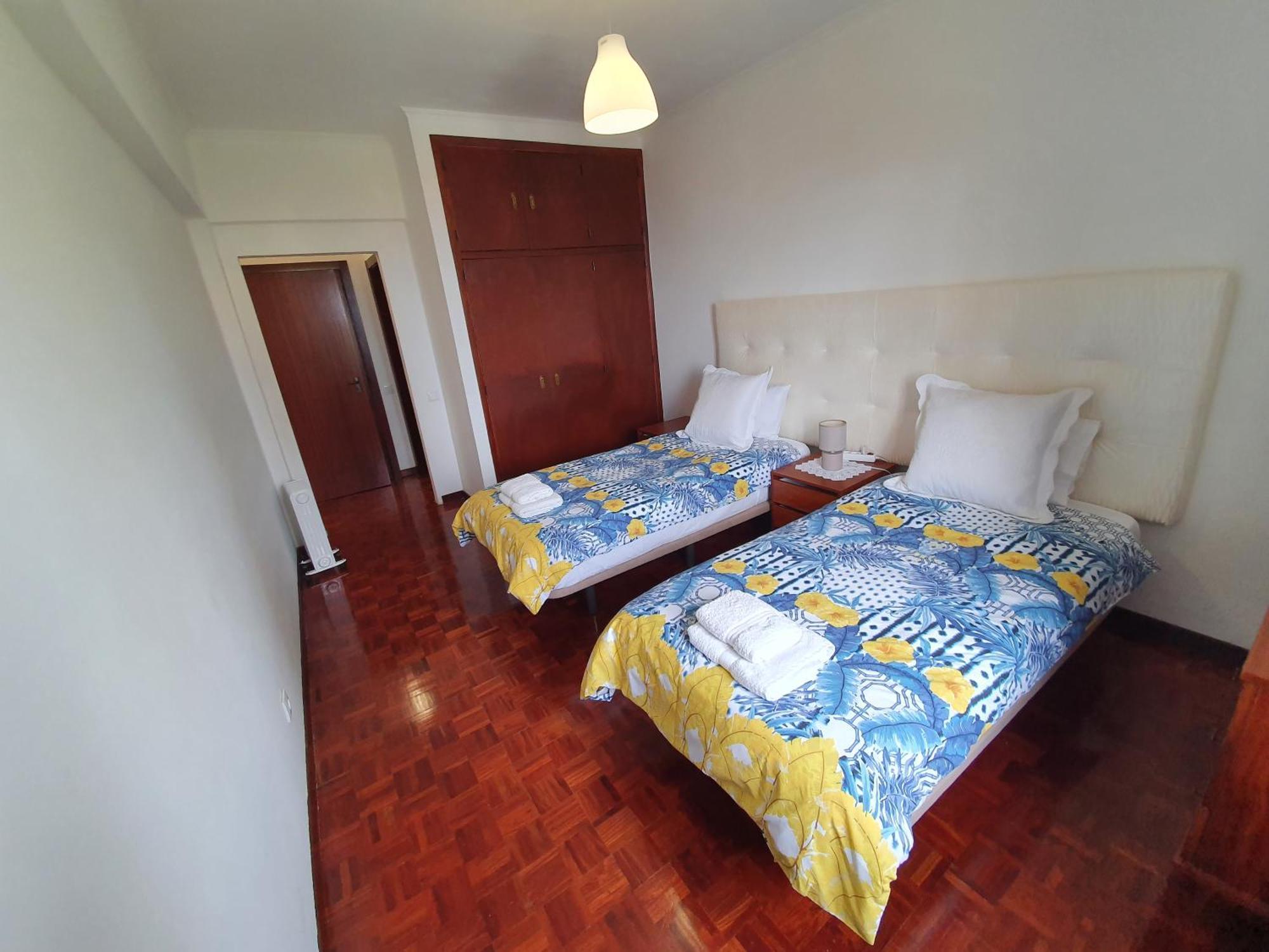 Inmaculado Apartment فونشال الغرفة الصورة