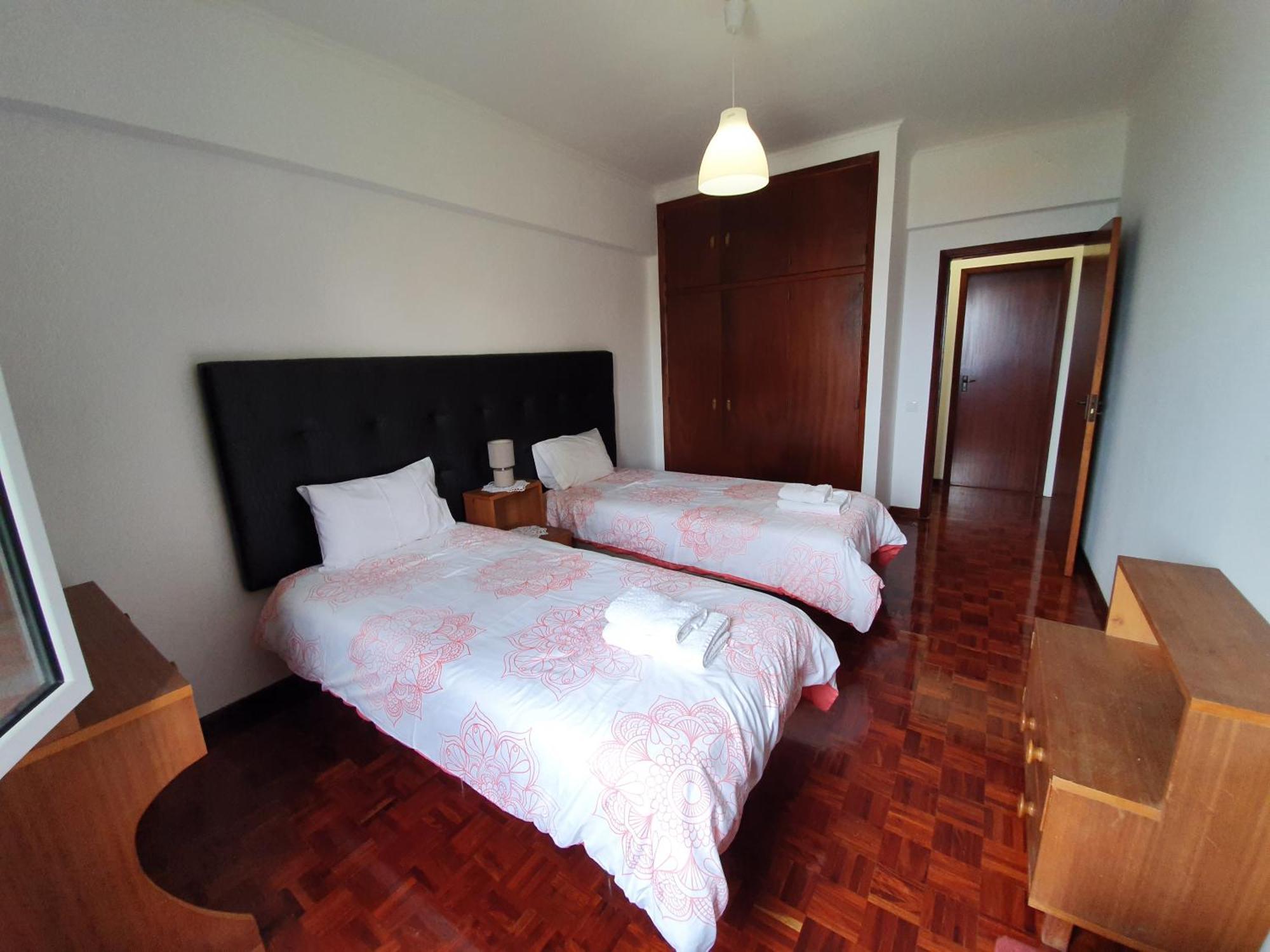 Inmaculado Apartment فونشال الغرفة الصورة